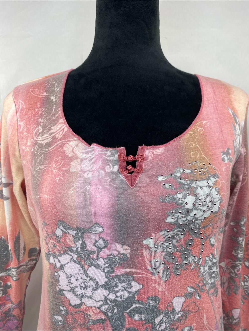 One World Pink Floral Cherry Blossom Rhinestone Mandarin Knot Top Size Large